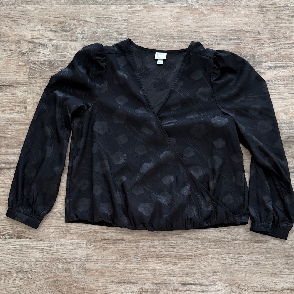 Black Women's Wrap Top